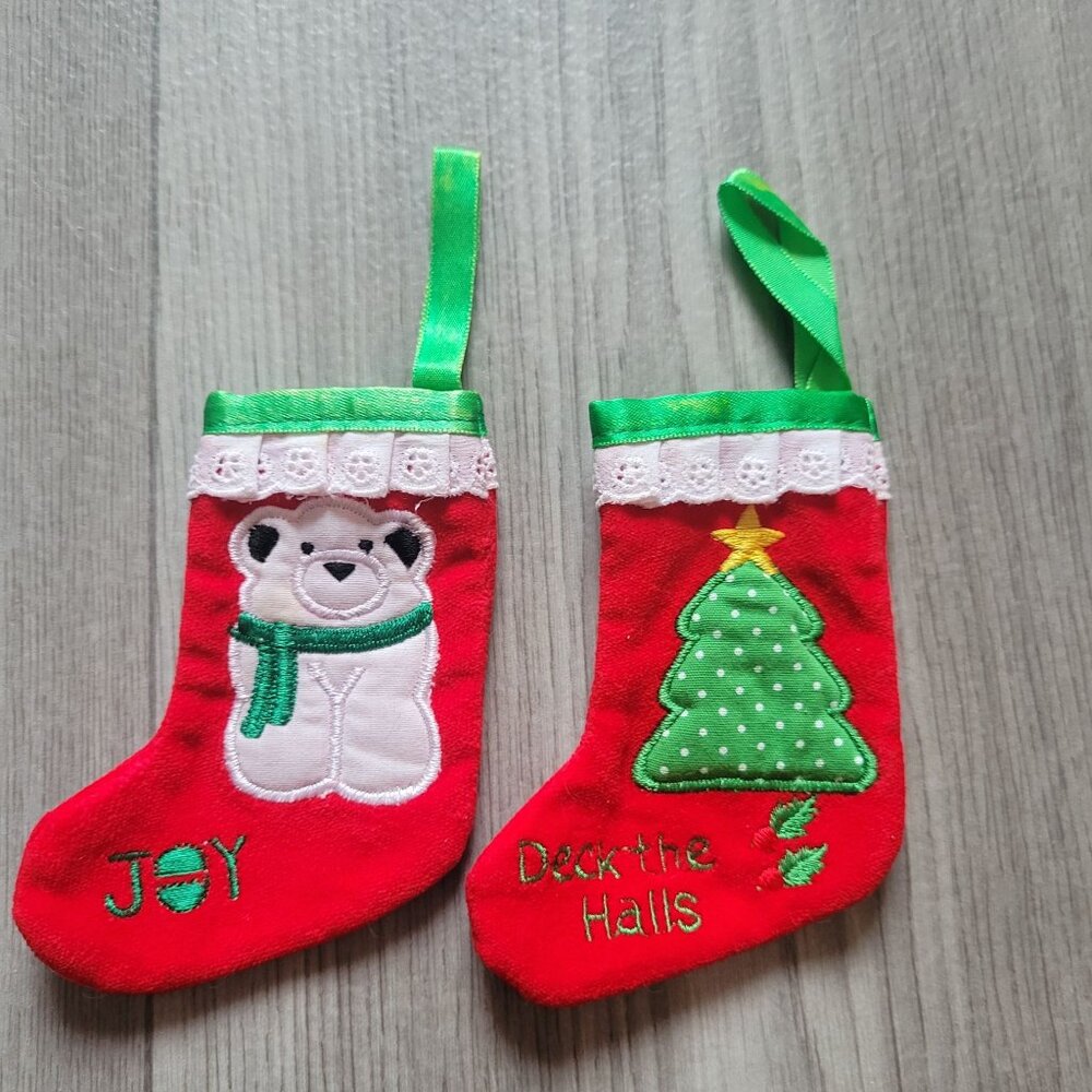 Vintage Dakin Mini Christmas Stockings With Embroidery & Lace